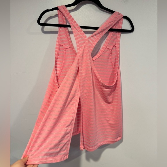 Pink zyia active open back tank top - Picture 3 of 3